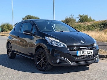 Used Peugeot 208 2017 for sale - 75857327: Photo