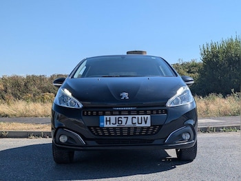 Used Peugeot 208 2017 for sale - 75857327: Photo