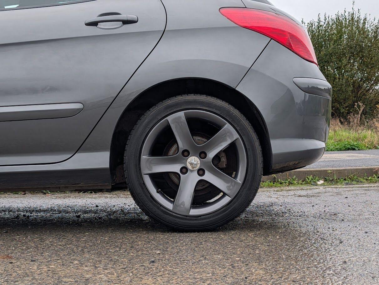 Used Peugeot 308 2008 for sale - 76573559: Photo 13