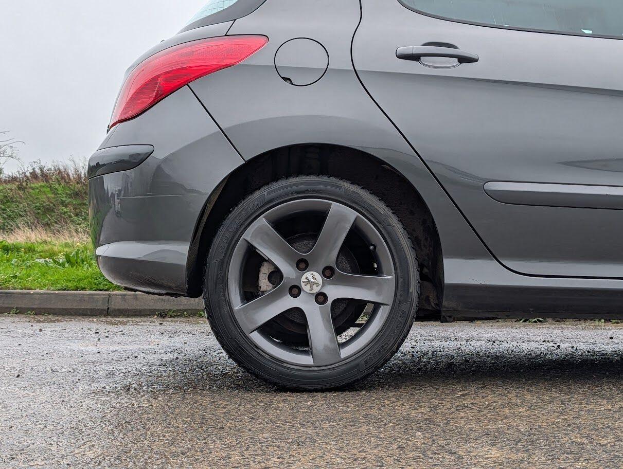 Used Peugeot 308 2008 for sale - 76573559: Photo 14