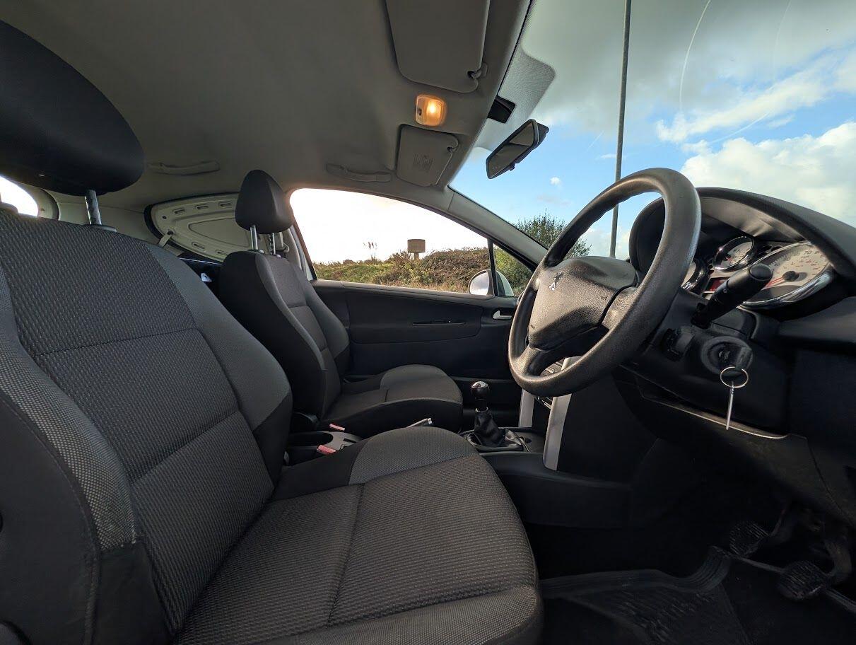 Used Peugeot 207 2012 for sale - 76573051: Photo 10