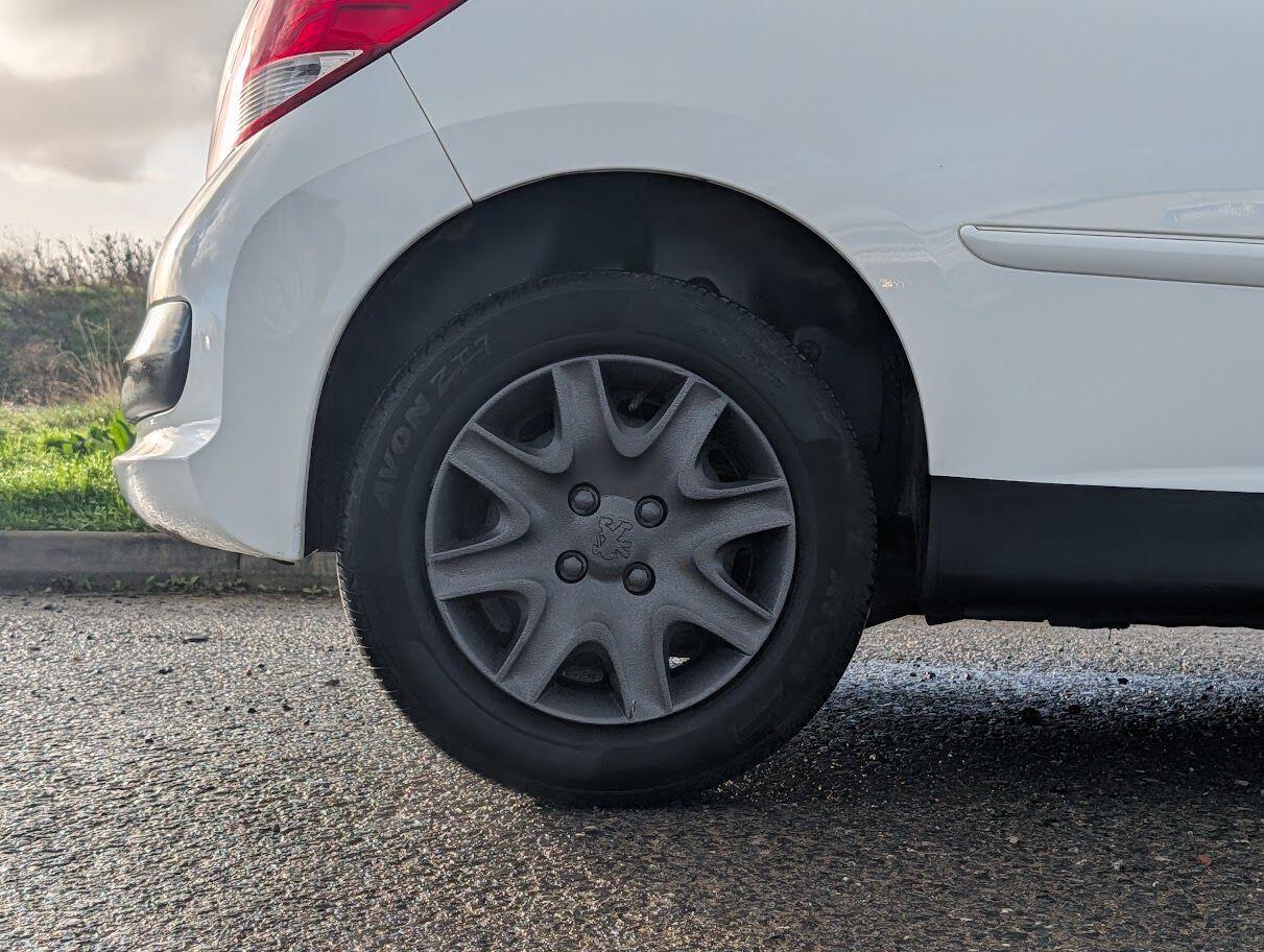 Used Peugeot 207 2012 for sale - 76573051: Photo 15