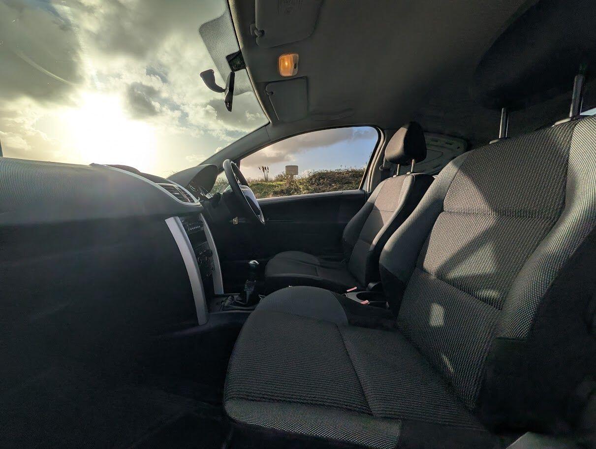 Used Peugeot 207 2012 for sale - 76573051: Photo 18