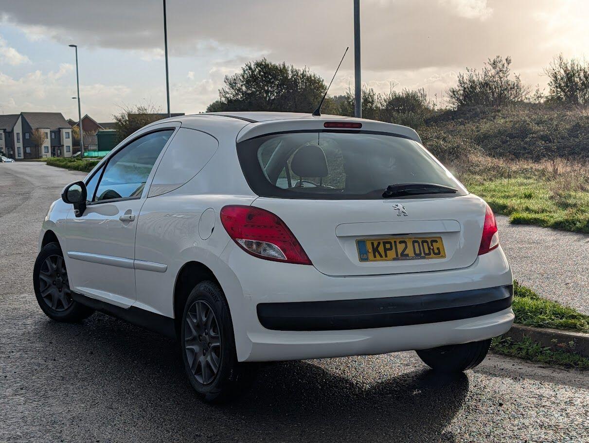 Used Peugeot 207 2012 for sale - 76573051: Photo 6