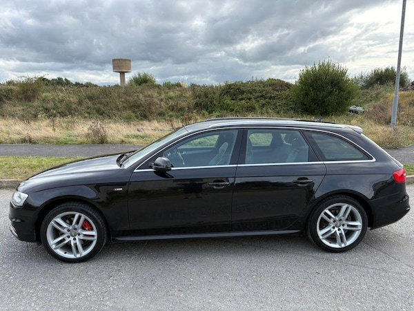 Used Audi A4 Avant 2014 for sale - 76283109: Photo 14