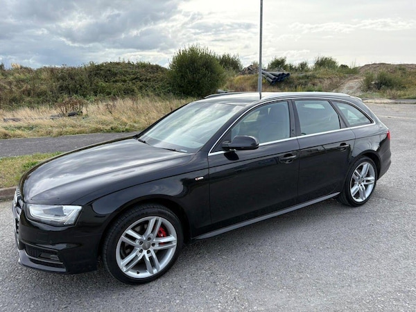 Used Audi A4 Avant 2014 for sale - 76283109: Photo 3