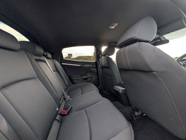 Used Honda Civic 2018 for sale - 76189904: Photo 13