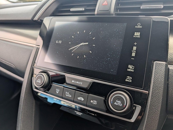 Used Honda Civic 2018 for sale - 76189904: Photo 22