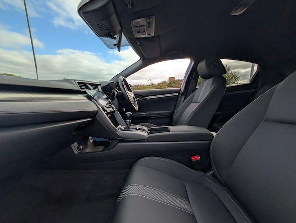 Used Honda Civic 2018 for sale - 76189904: Photo 29
