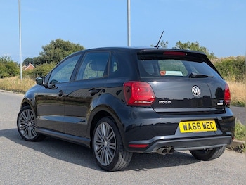 Used Volkswagen Polo 2016 for sale - 75448883: Photo