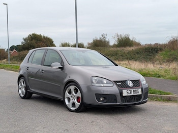 Volkswagen - Golf