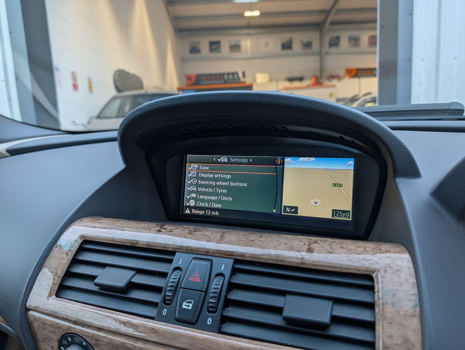 Used BMW 6 Series 2004 for sale - 78062839: Photo 31