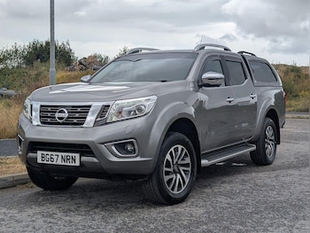Nissan - Navara