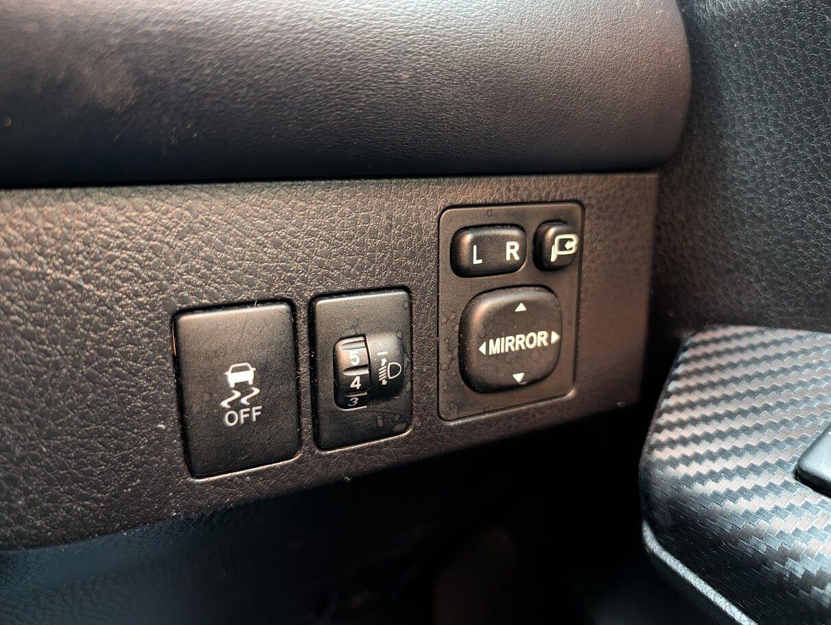 Used Toyota RAV4 2013 for sale - 76825107: Photo 15