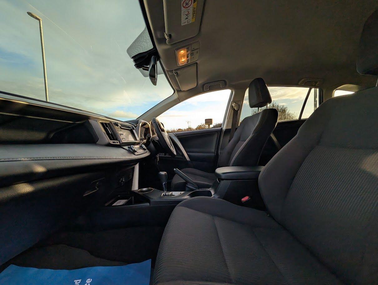 Used Toyota RAV4 2013 for sale - 76825107: Photo 35