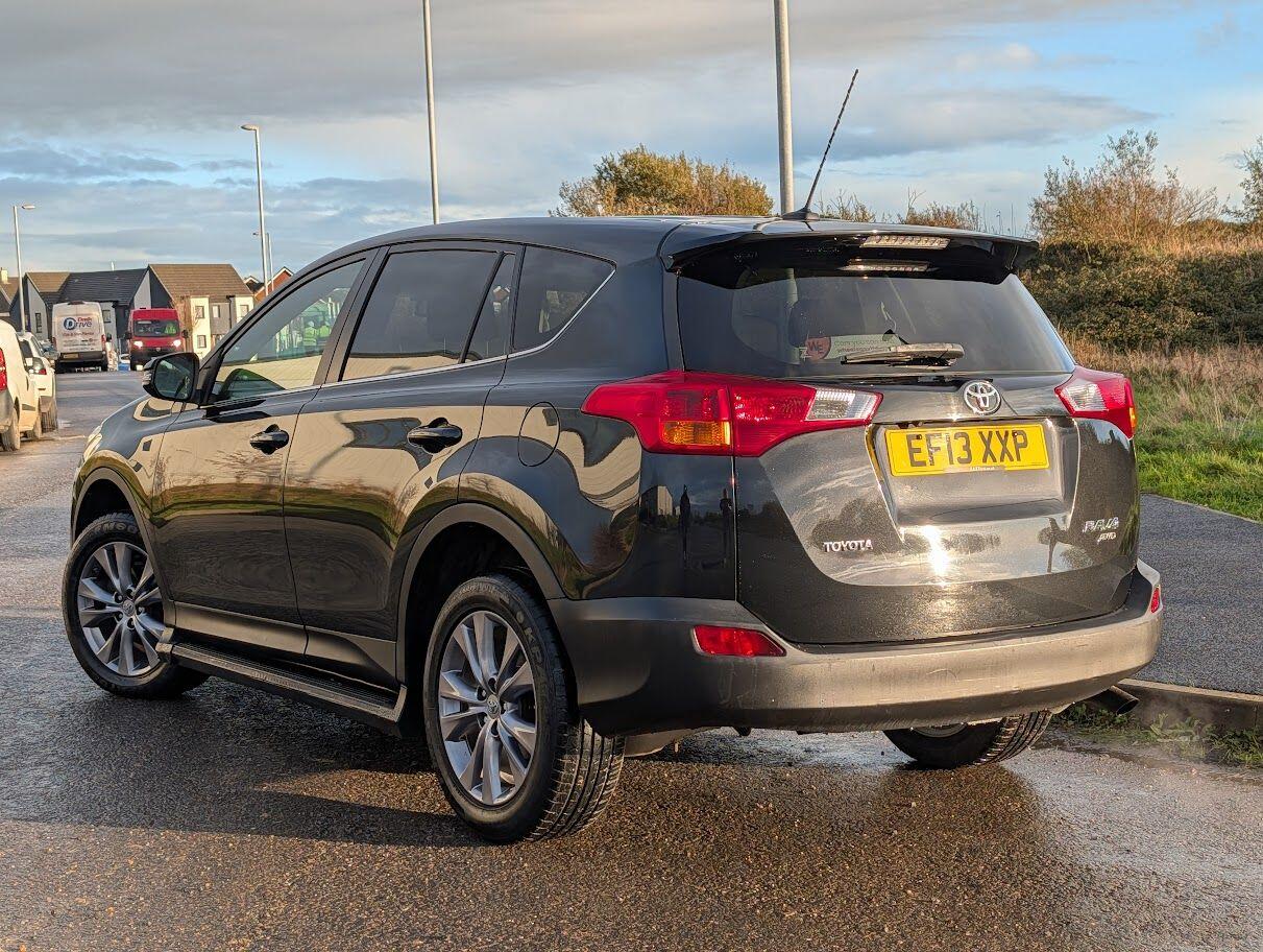 Used Toyota RAV4 2013 for sale - 76825107: Photo 4