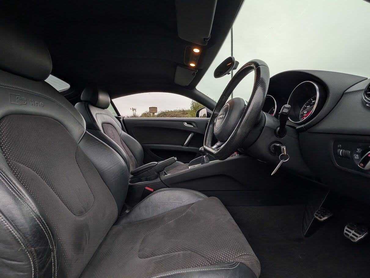 Used Audi TT 2012 for sale - 76527735: Photo 12