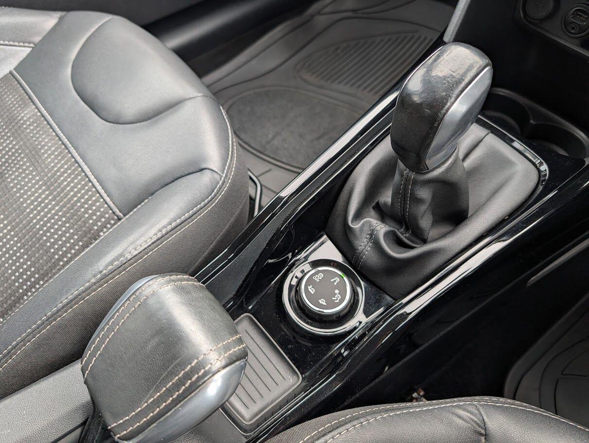 Used Peugeot 2008 2017 for sale - 76823470: Photo 10