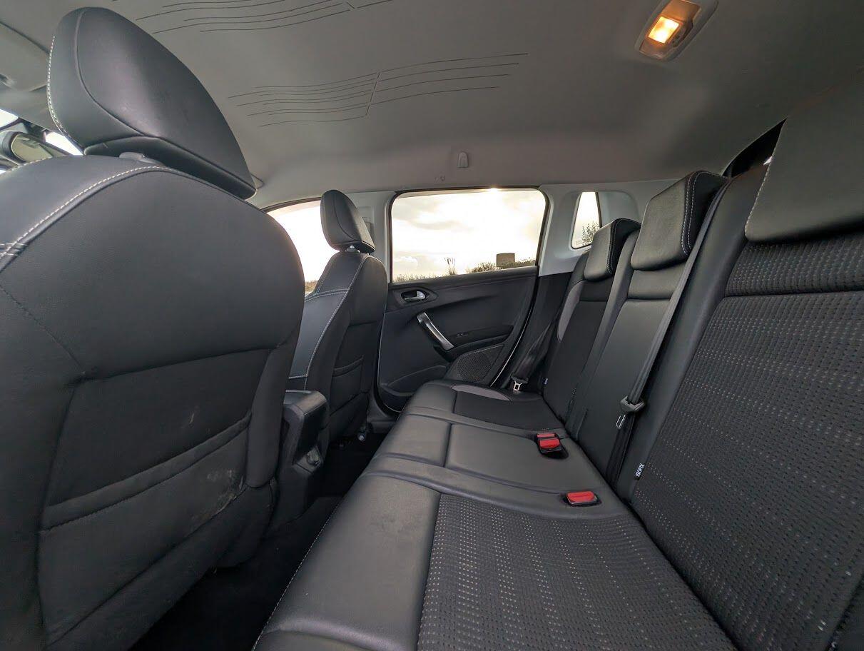 Used Peugeot 2008 2017 for sale - 76823470: Photo 12