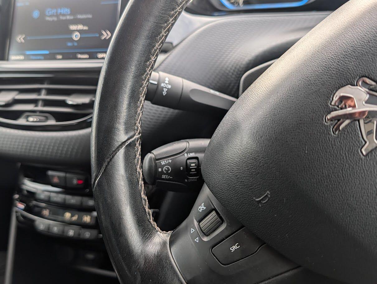 Used Peugeot 2008 2017 for sale - 76823470: Photo 14