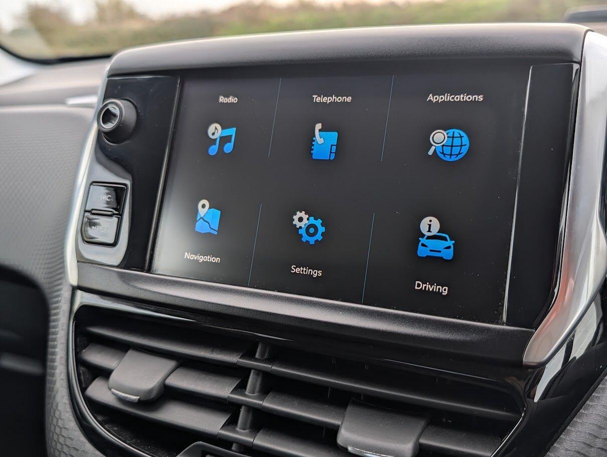 Used Peugeot 2008 2017 for sale - 76823470: Photo 23