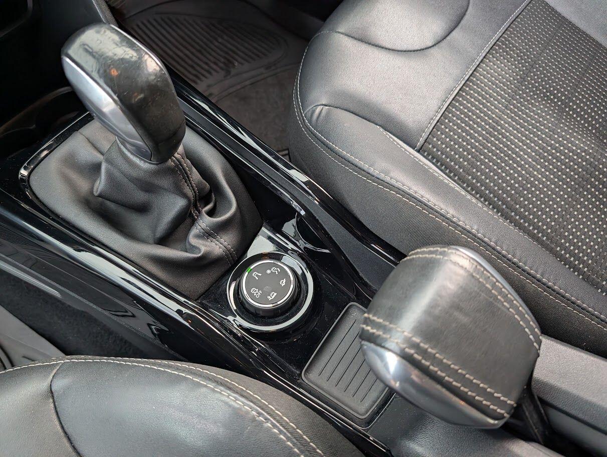 Used Peugeot 2008 2017 for sale - 76823470: Photo 41