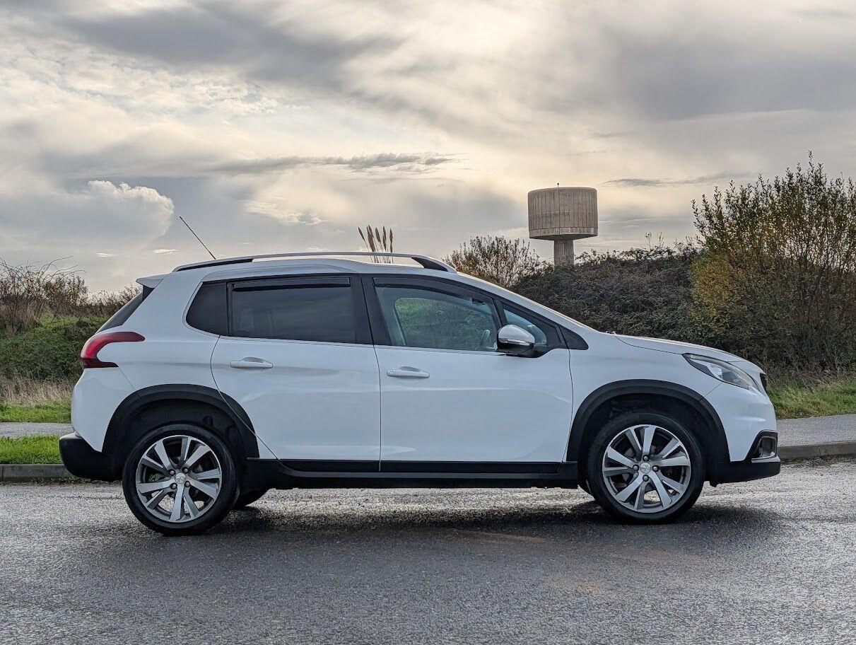 Used Peugeot 2008 2017 for sale - 76823470: Photo 8