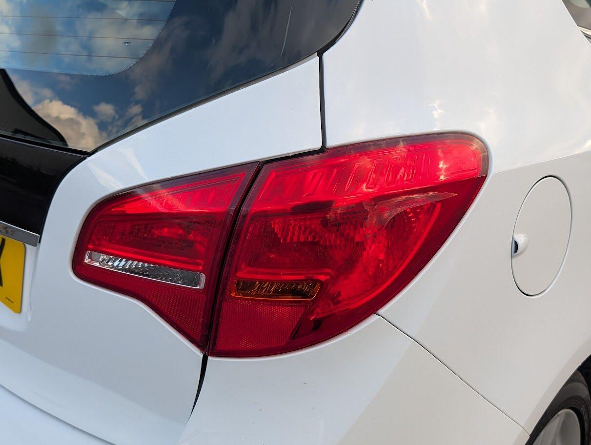 Used Vauxhall Meriva 2015 for sale - 76657572: Photo 28