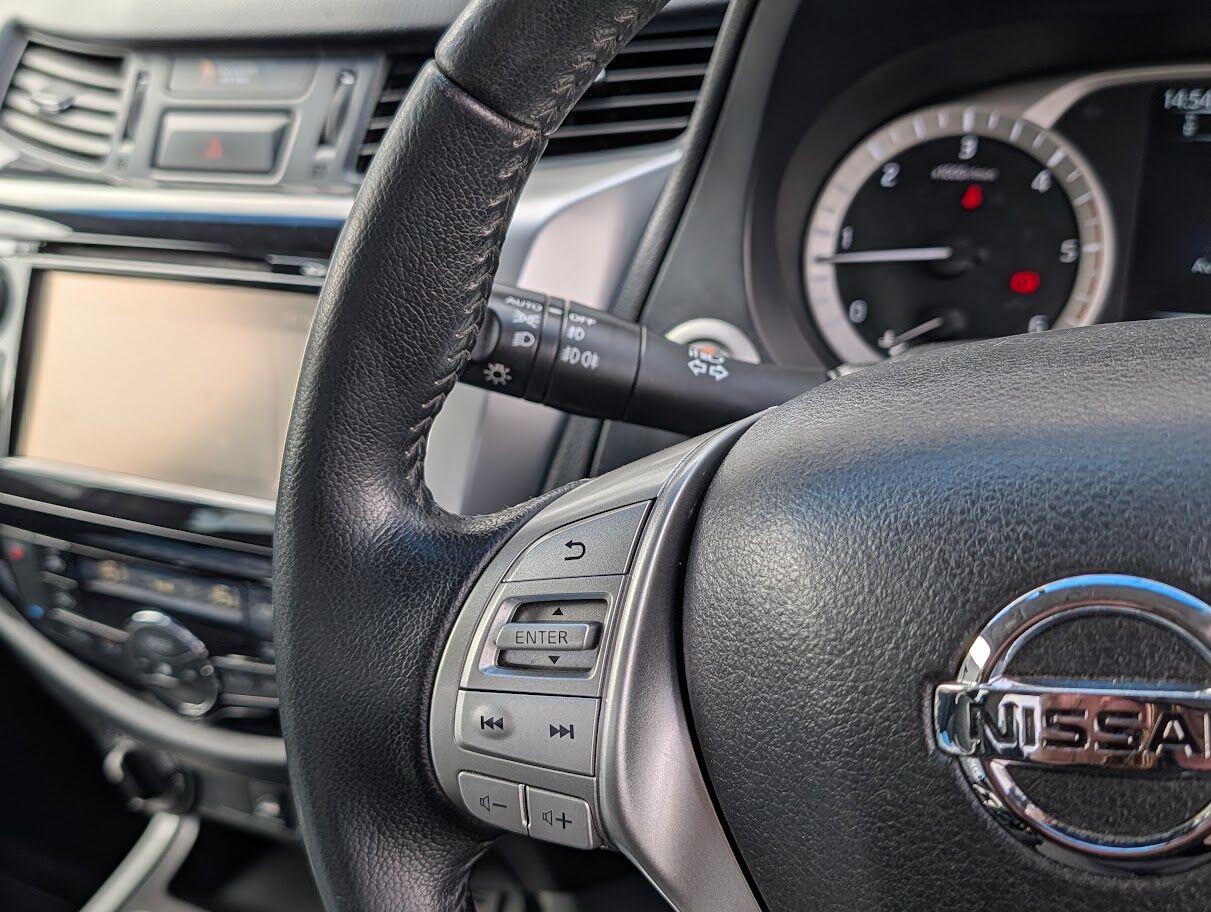 Used Nissan Navara 2017 for sale - 77525149: Photo 14