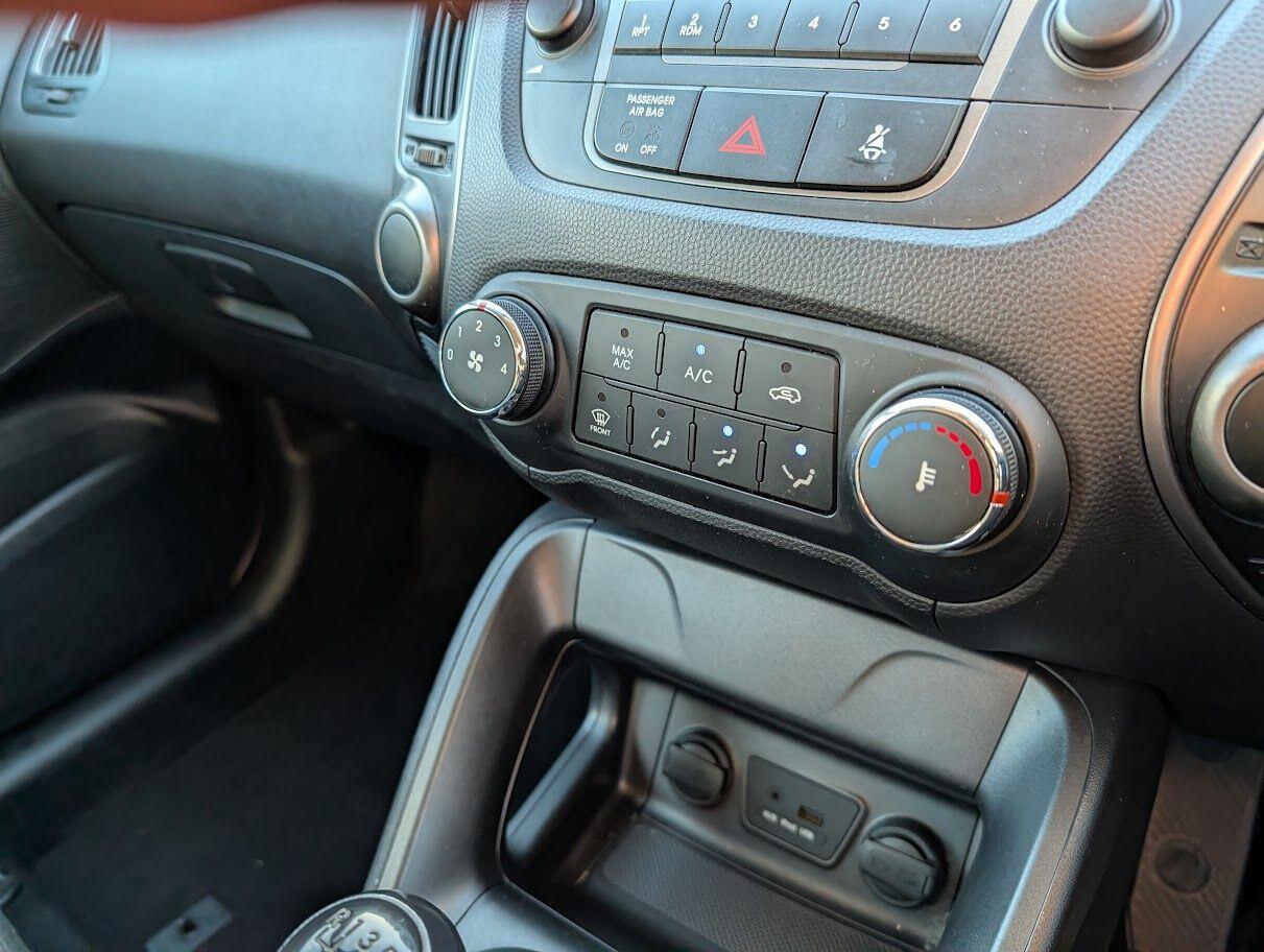 Used Hyundai Ix35 2015 for sale - 76898462: Photo 9