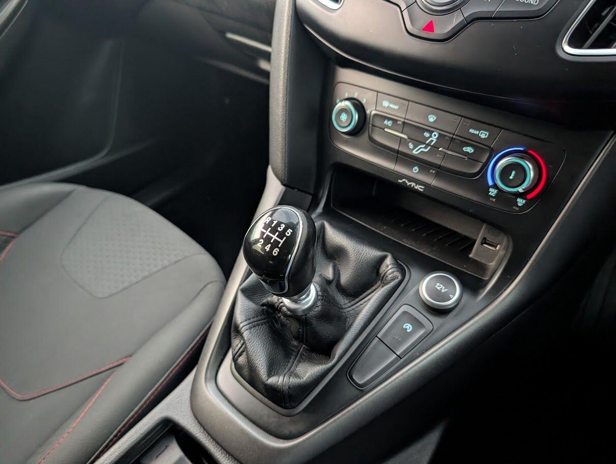 Used Ford Focus 2015 for sale - 77305846: Photo 10