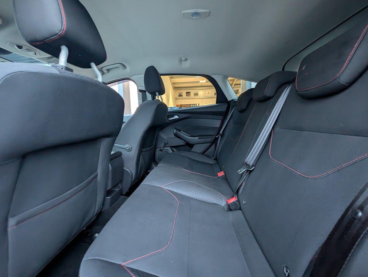 Used Ford Focus 2015 for sale - 77305846: Photo 12