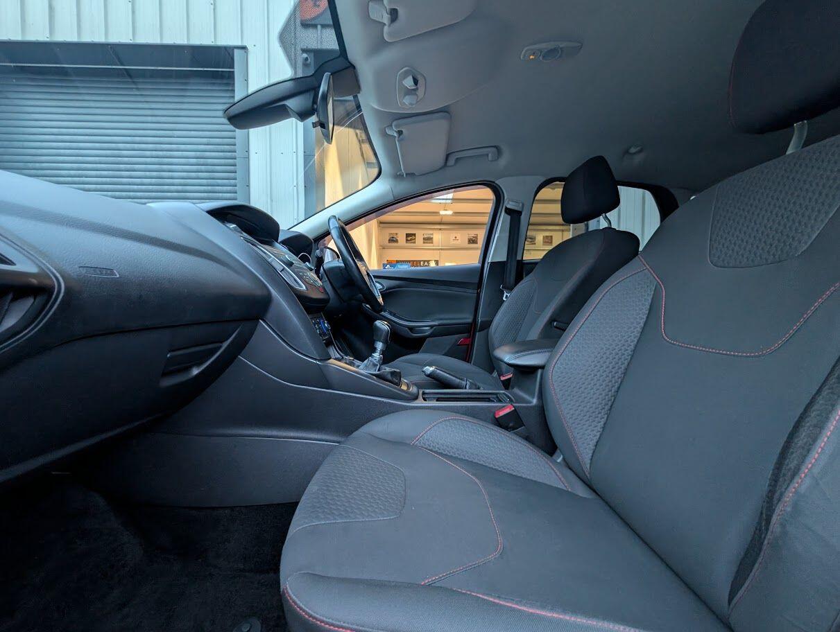 Used Ford Focus 2015 for sale - 77305846: Photo 31