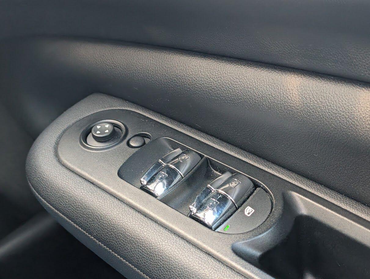 Used MINI Clubman 2016 for sale - 77898428: Photo 18