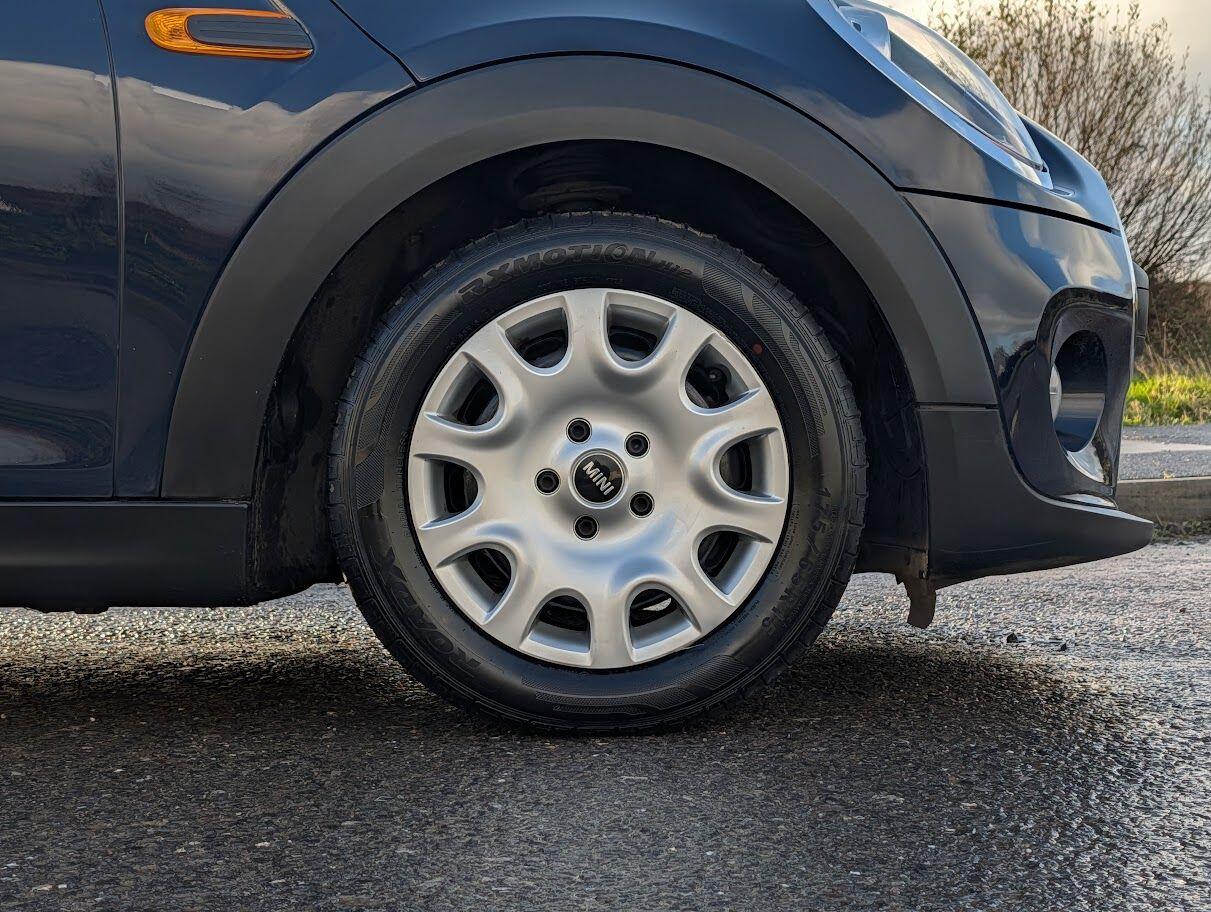 Used MINI Hatch 2015 for sale - 77040638: Photo 17