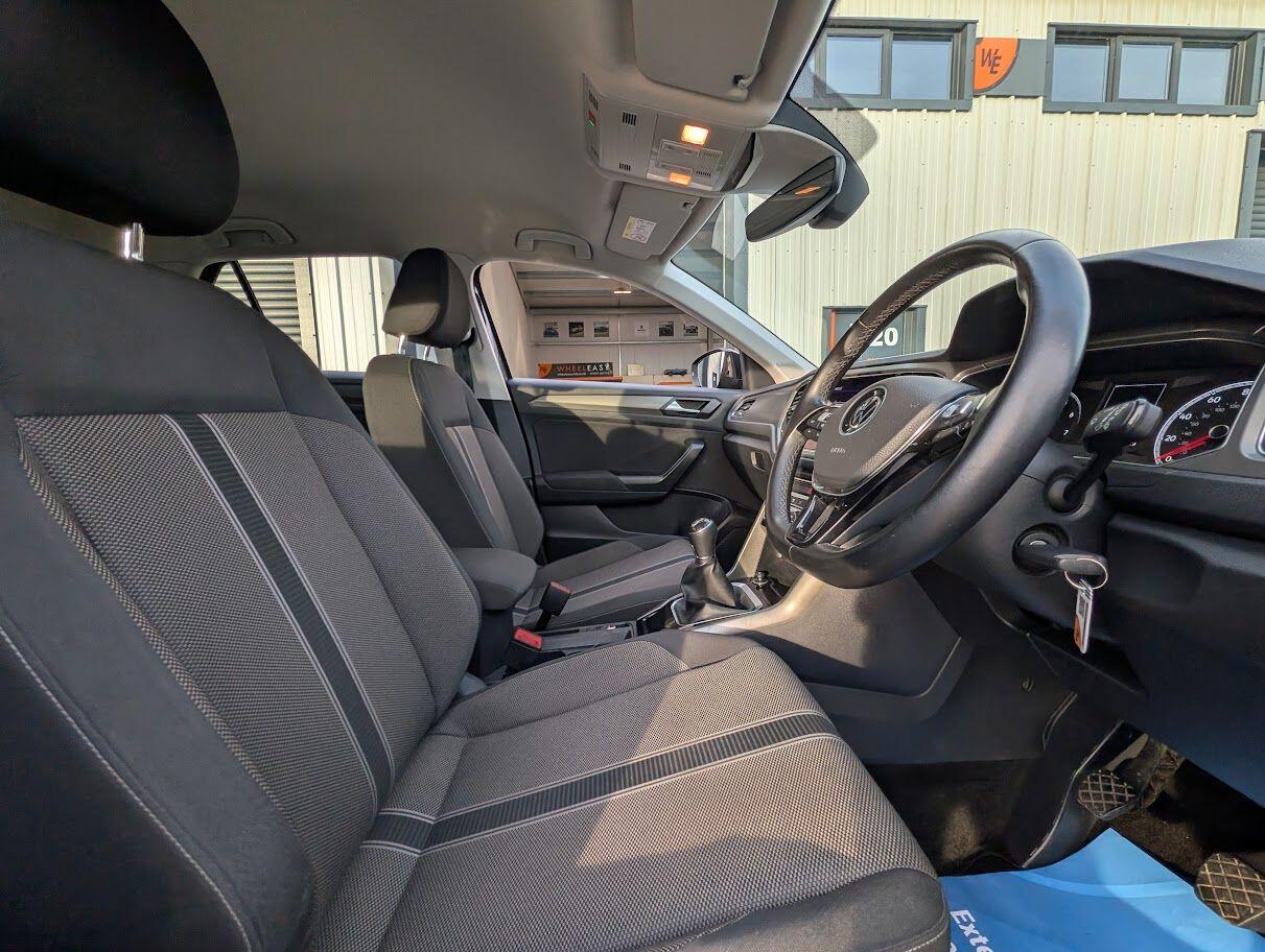 Used Volkswagen T-Roc for sale - 77237995: Photo 10