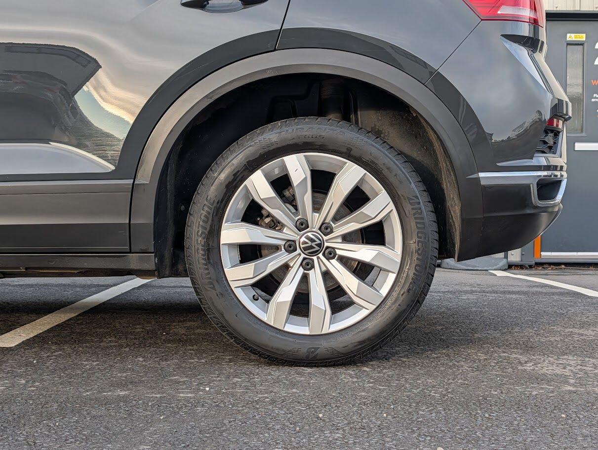 Used Volkswagen T-Roc for sale - 77237995: Photo 17