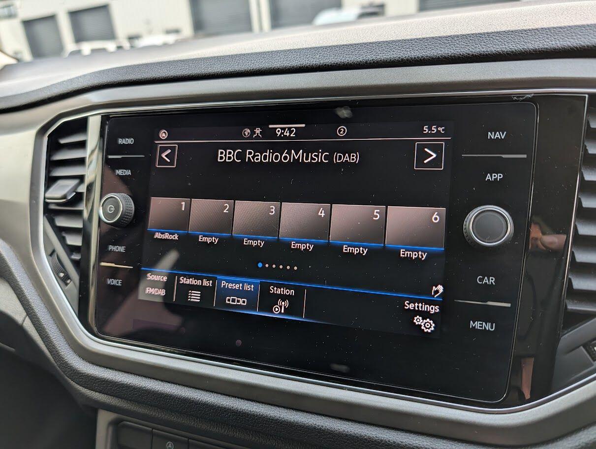 Used Volkswagen T-Roc for sale - 77237995: Photo 21