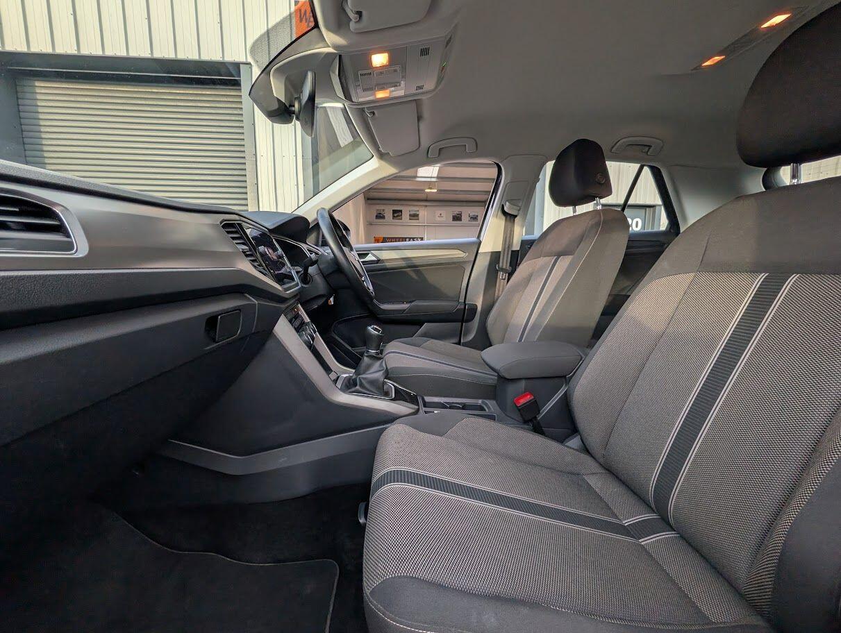 Used Volkswagen T-Roc for sale - 77237995: Photo 27