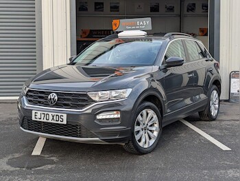 Used Volkswagen T-Roc 2021 for sale - 77237995: Photo