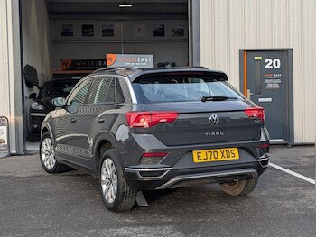 Used Volkswagen T-Roc 2021 for sale - 77237995: Photo