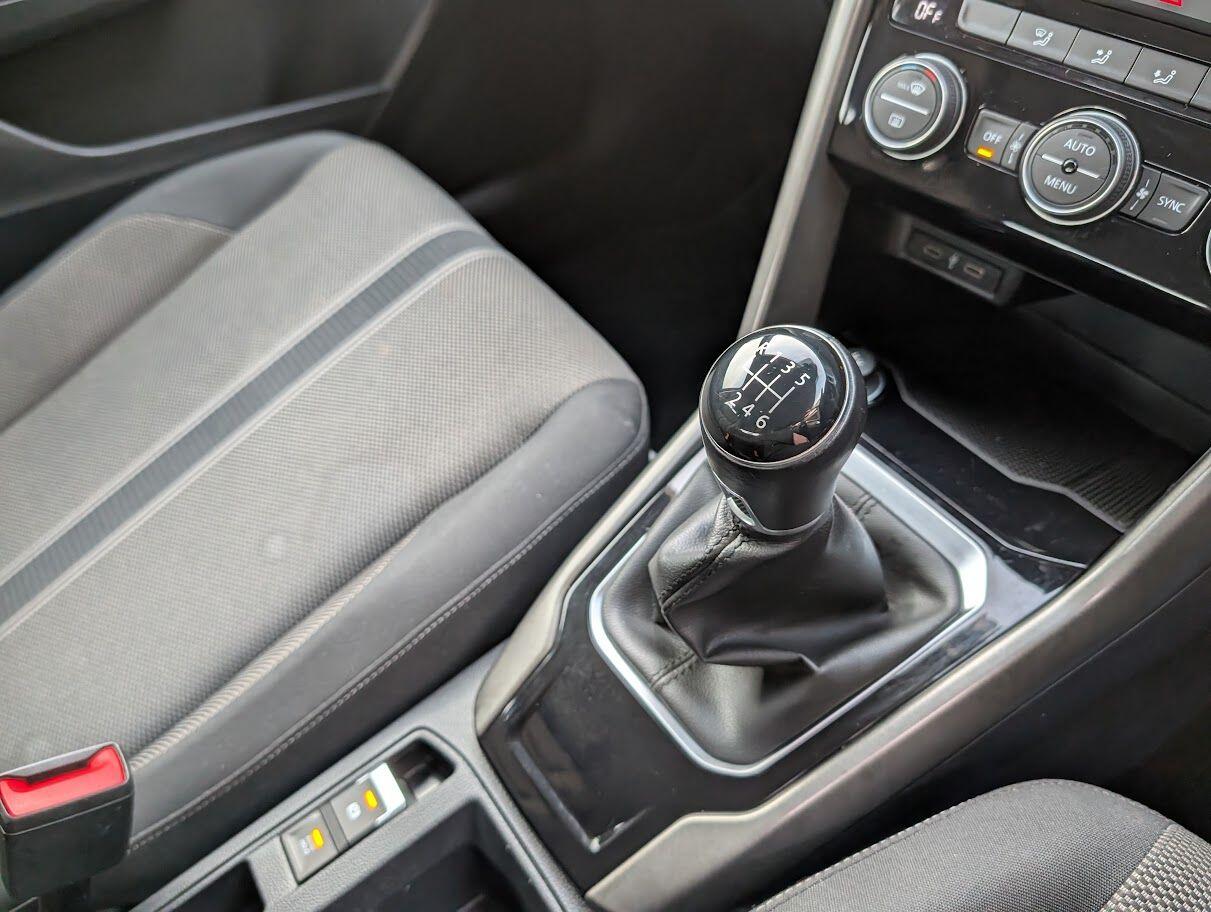 Used Volkswagen T-Roc for sale - 77237995: Photo 9