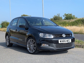 Used Volkswagen Polo 2016 for sale - 75939903: Photo