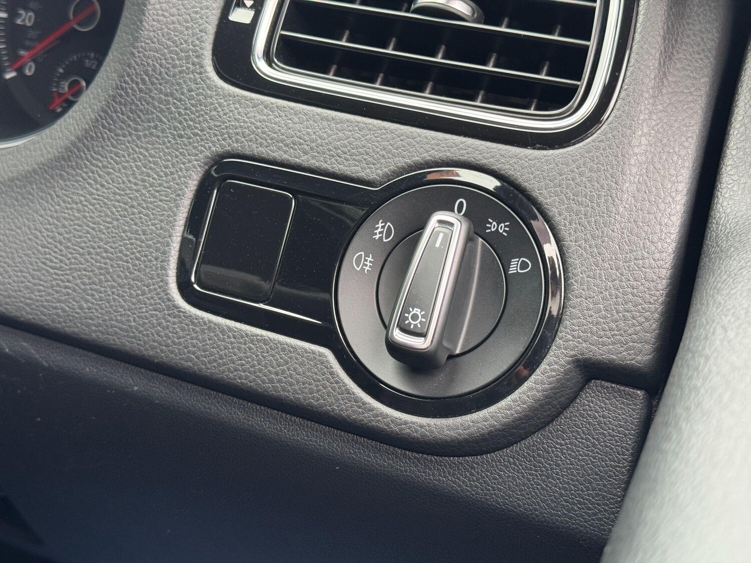 Used Volkswagen Polo for sale - 78214909: Photo 19