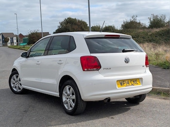Used Volkswagen Polo 2014 for sale - 76270625: Photo