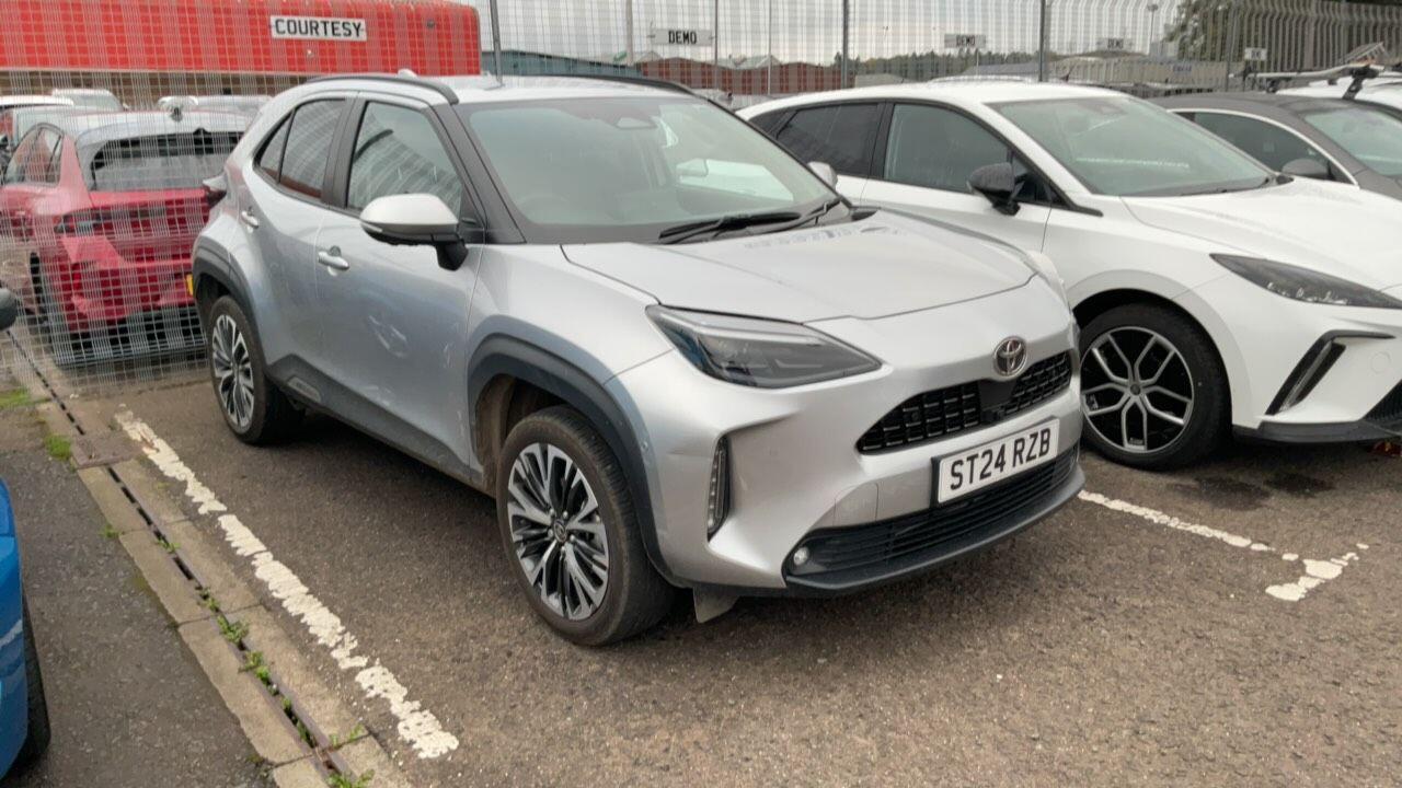 Used Toyota Yaris Cross 2024 for sale - 76138132: Photo 1