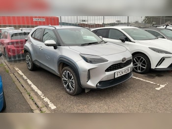 Used Toyota Yaris Cross 2024 for sale - 76138132: Photo