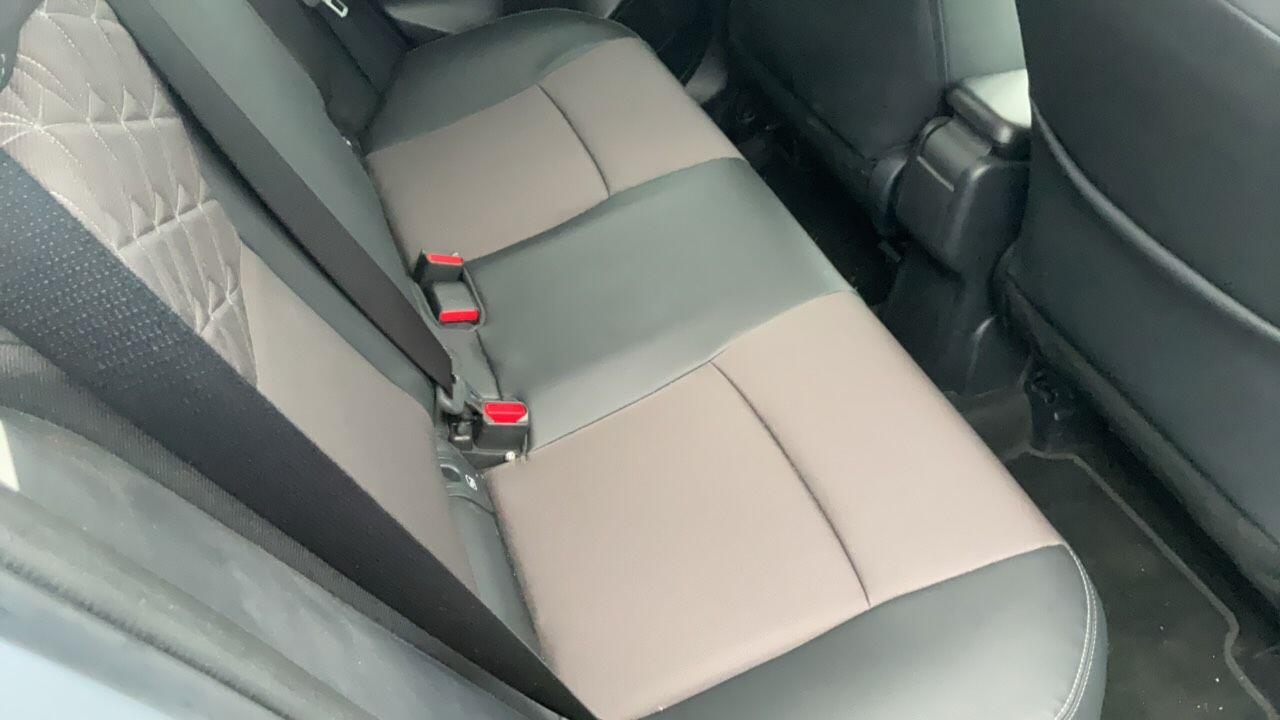 Used Toyota Yaris Cross 2024 for sale - 76138132: Photo 3