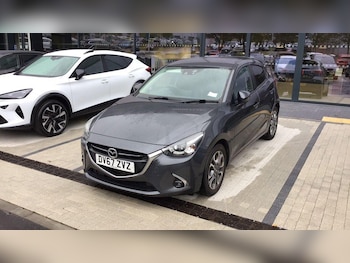 Used Mazda Mazda2 2017 for sale - 76137001: Photo 2