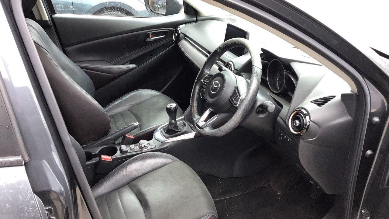 Used Mazda Mazda2 2017 for sale - 76137001: Photo 5